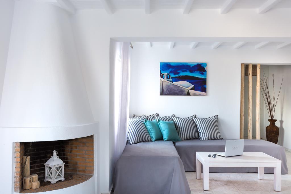 بلاتيس يالوس Bay Bees Sea View Suites & Homes الغرفة الصورة