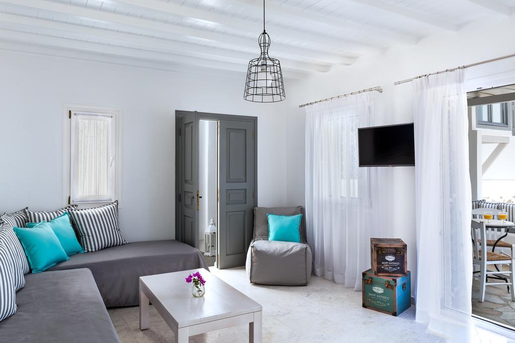 بلاتيس يالوس Bay Bees Sea View Suites & Homes الغرفة الصورة