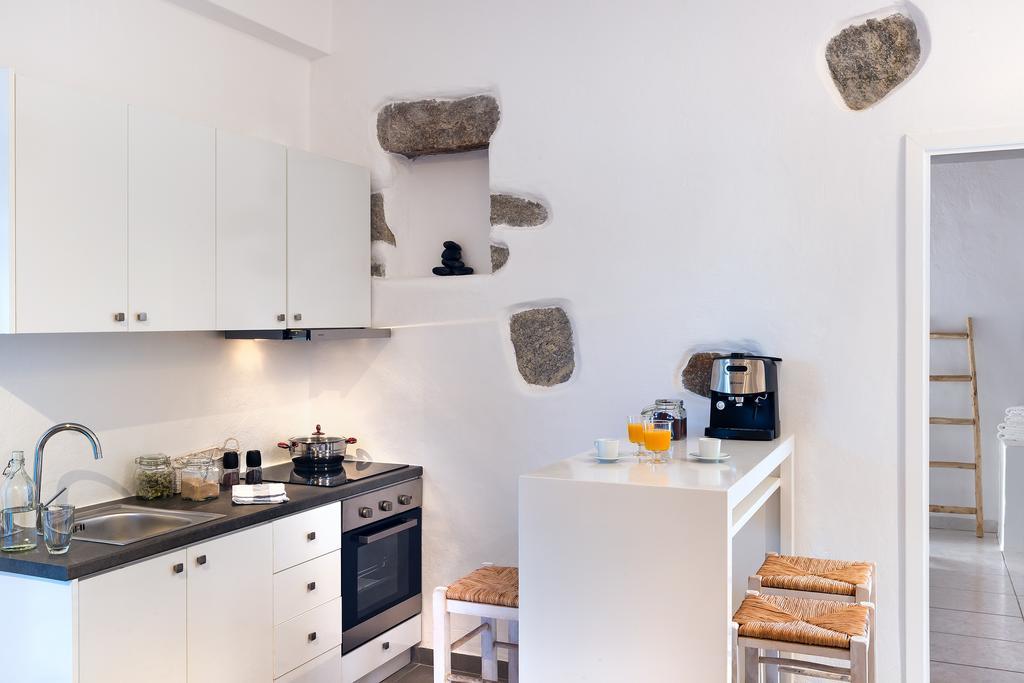 بلاتيس يالوس Bay Bees Sea View Suites & Homes الغرفة الصورة
