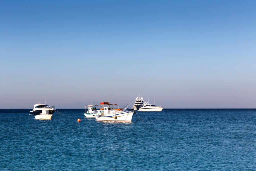 بلاتيس يالوس Bay Bees Sea View Suites & Homes المظهر الخارجي الصورة