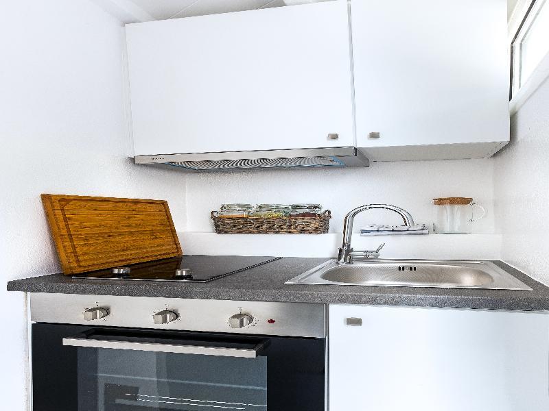 بلاتيس يالوس Bay Bees Sea View Suites & Homes المظهر الخارجي الصورة